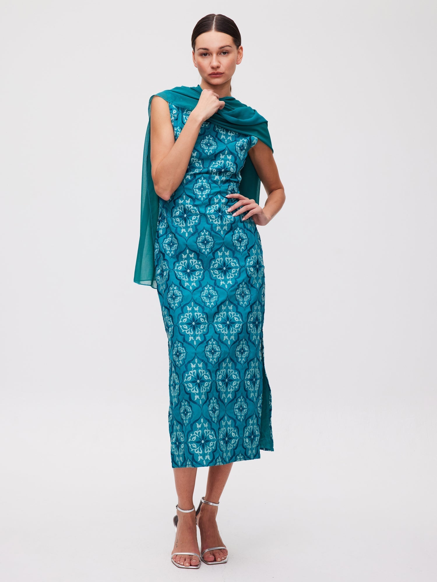 TERRACE GREEN - Vestido midi bordado verde