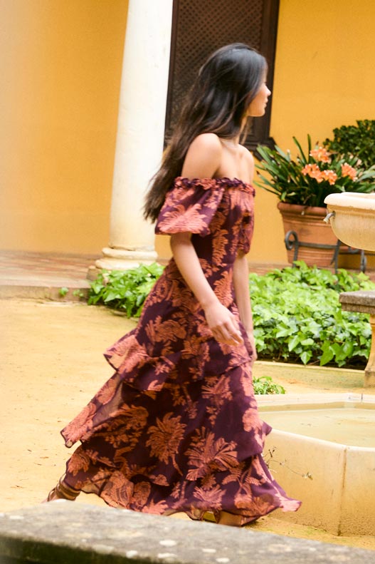 VESTIDO MISTERIOSA