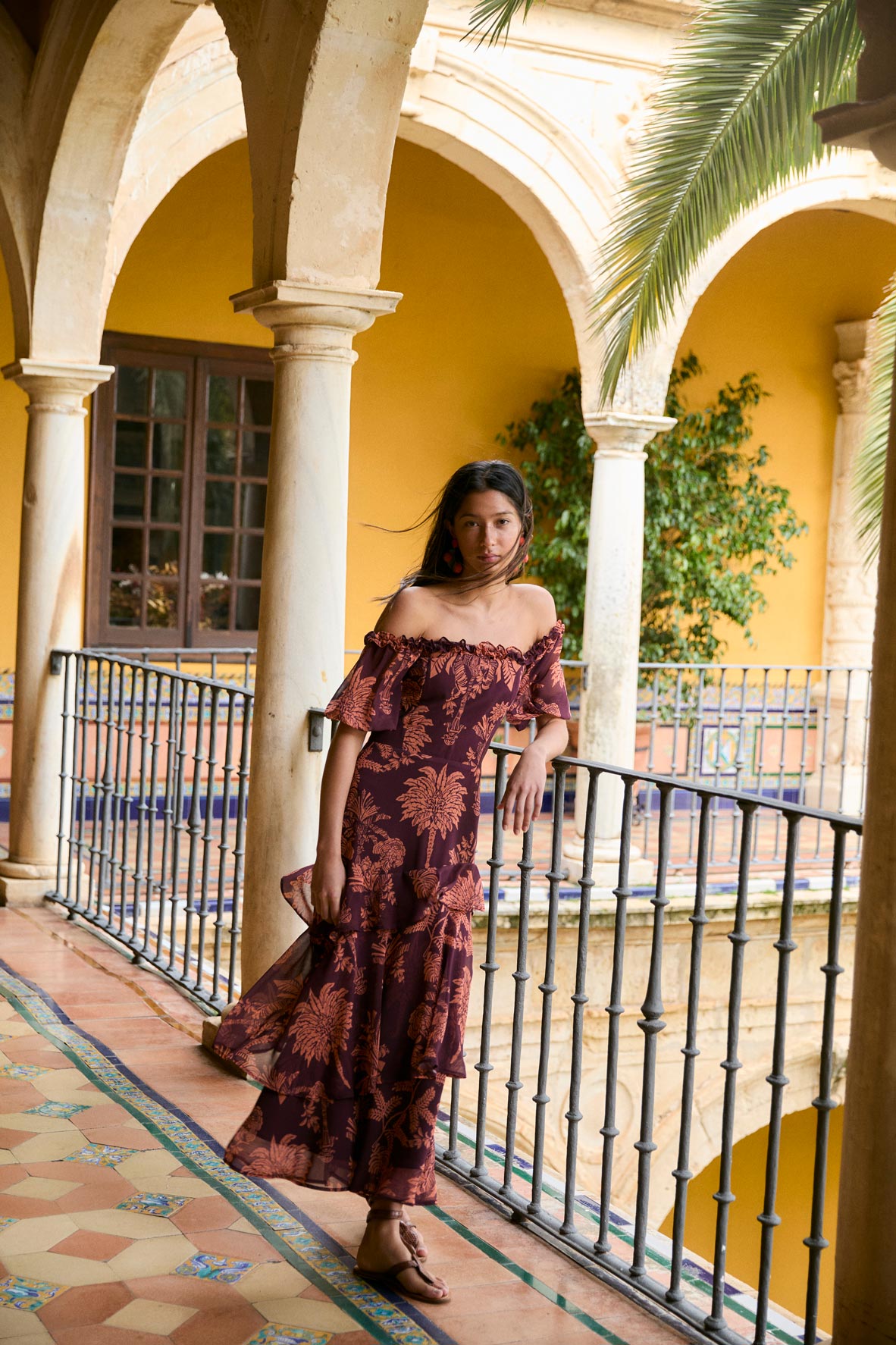 VESTIDO MISTERIOSA
