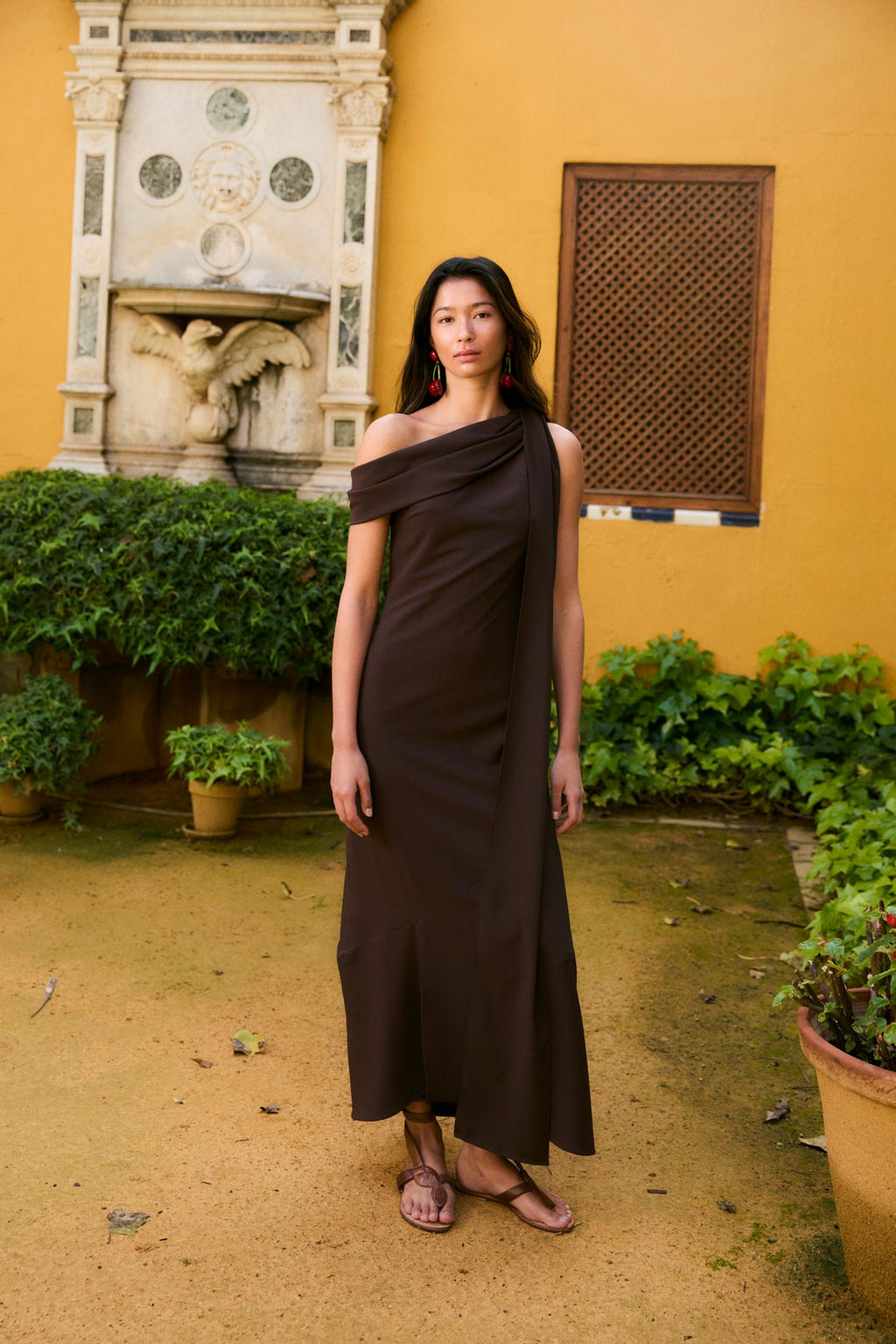 VESTIDO ETERNA GALDANA MARRÓN