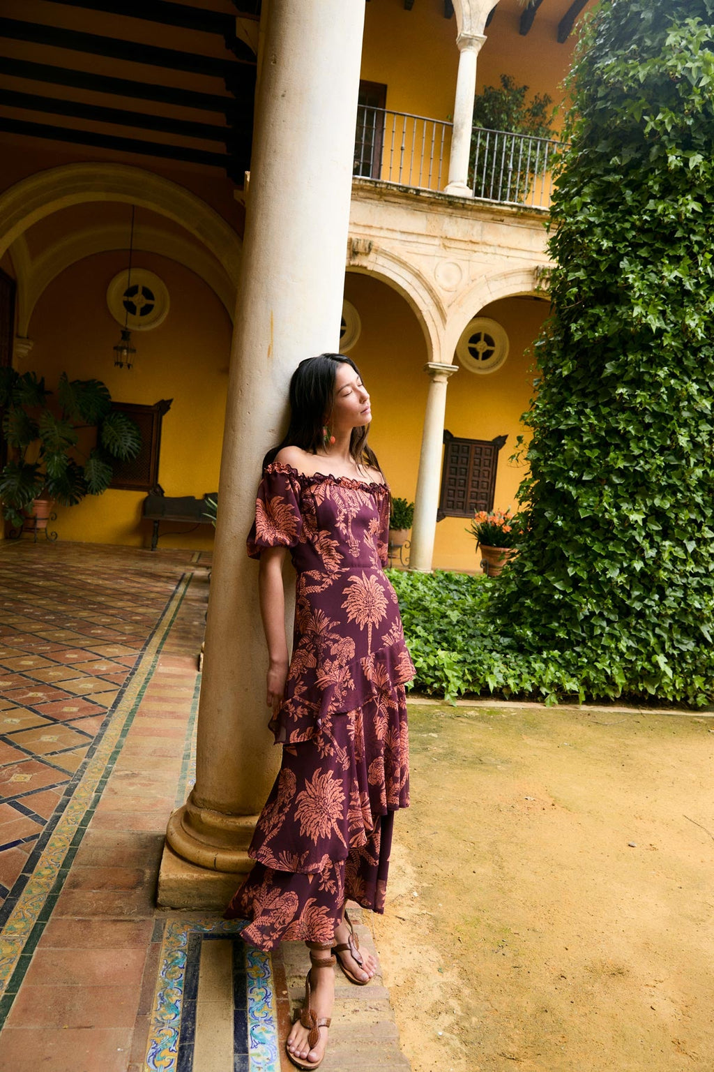 VESTIDO MISTERIOSA