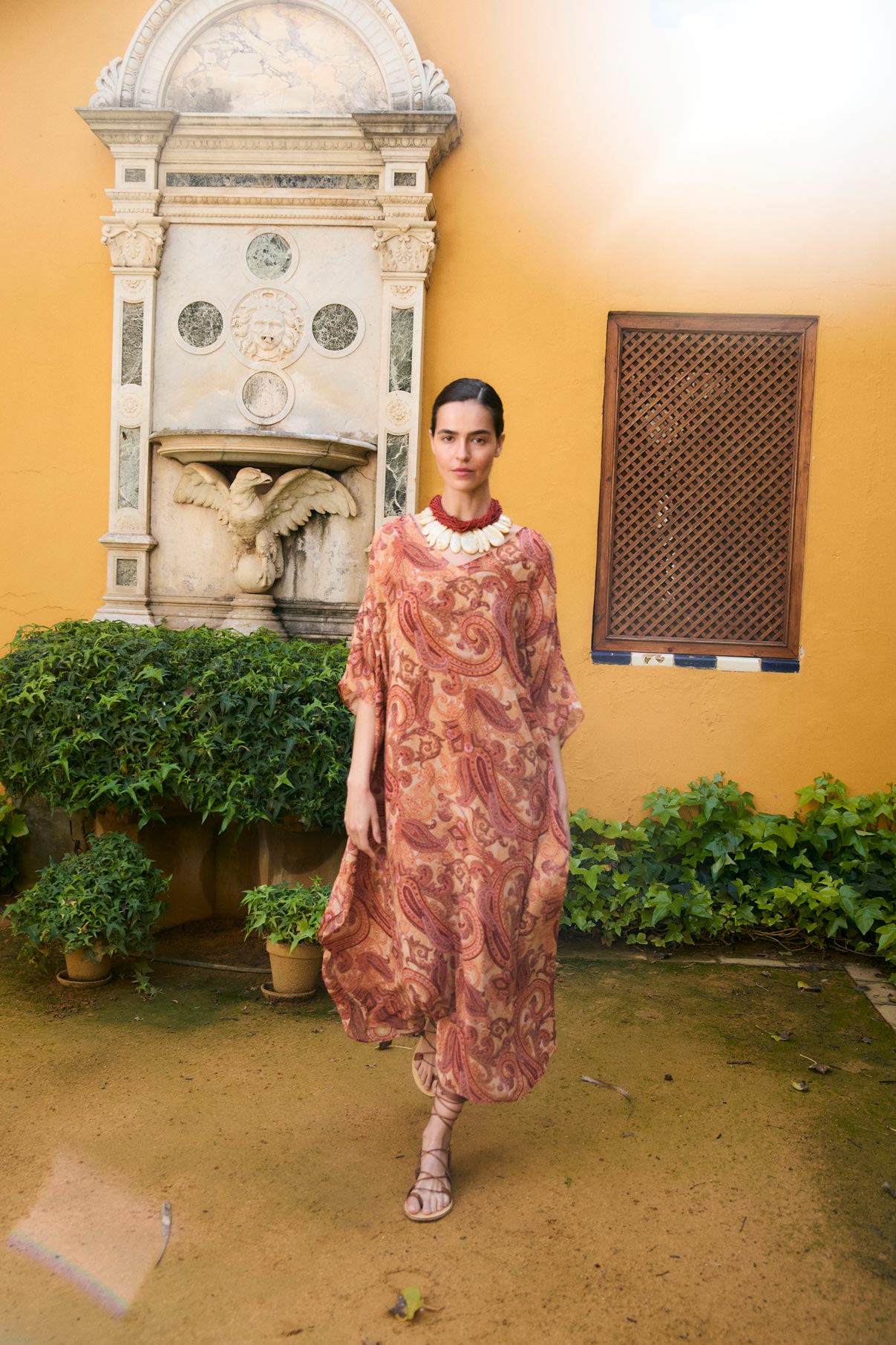 VESTIDO ENIGMÁTICA