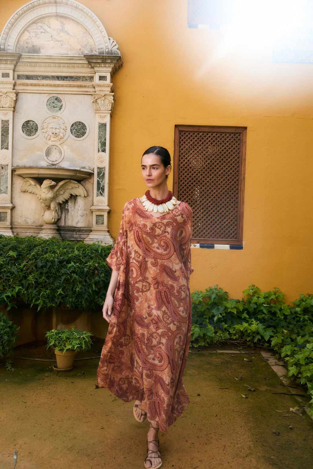 VESTIDO ENIGMÁTICA