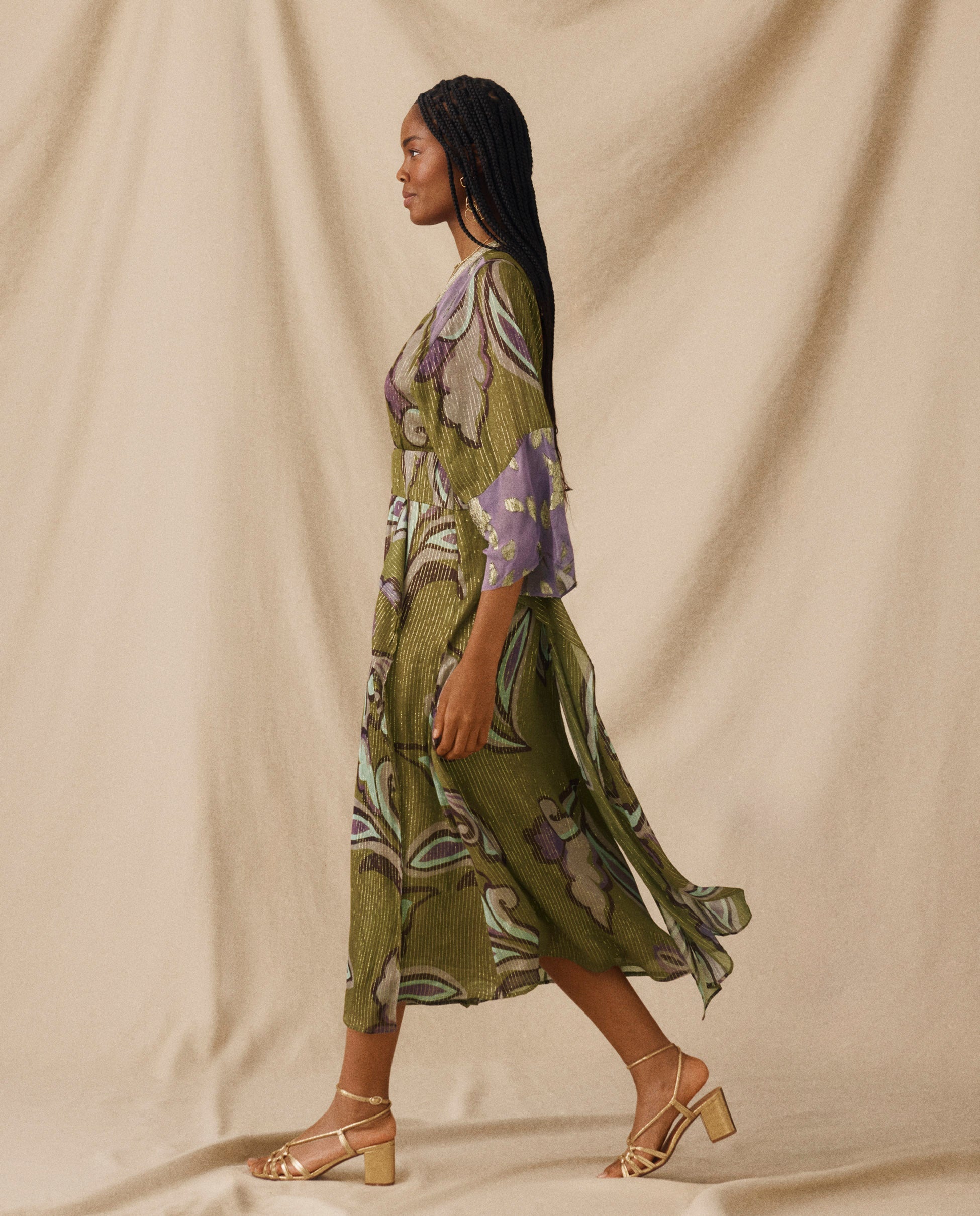 CORIANDER | Vestido Midi con Estampado Floral y detalles metálicos