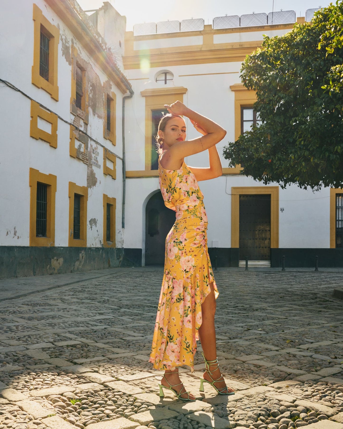 BLUSA ELSA ESTAMPADO FLORAL AMARILLO