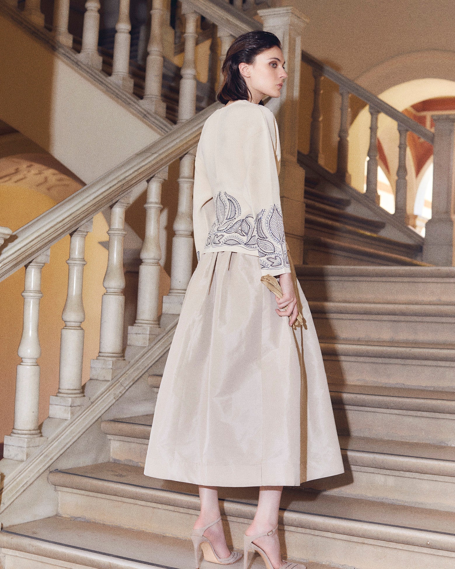 FALDA VERGARA BEIGE