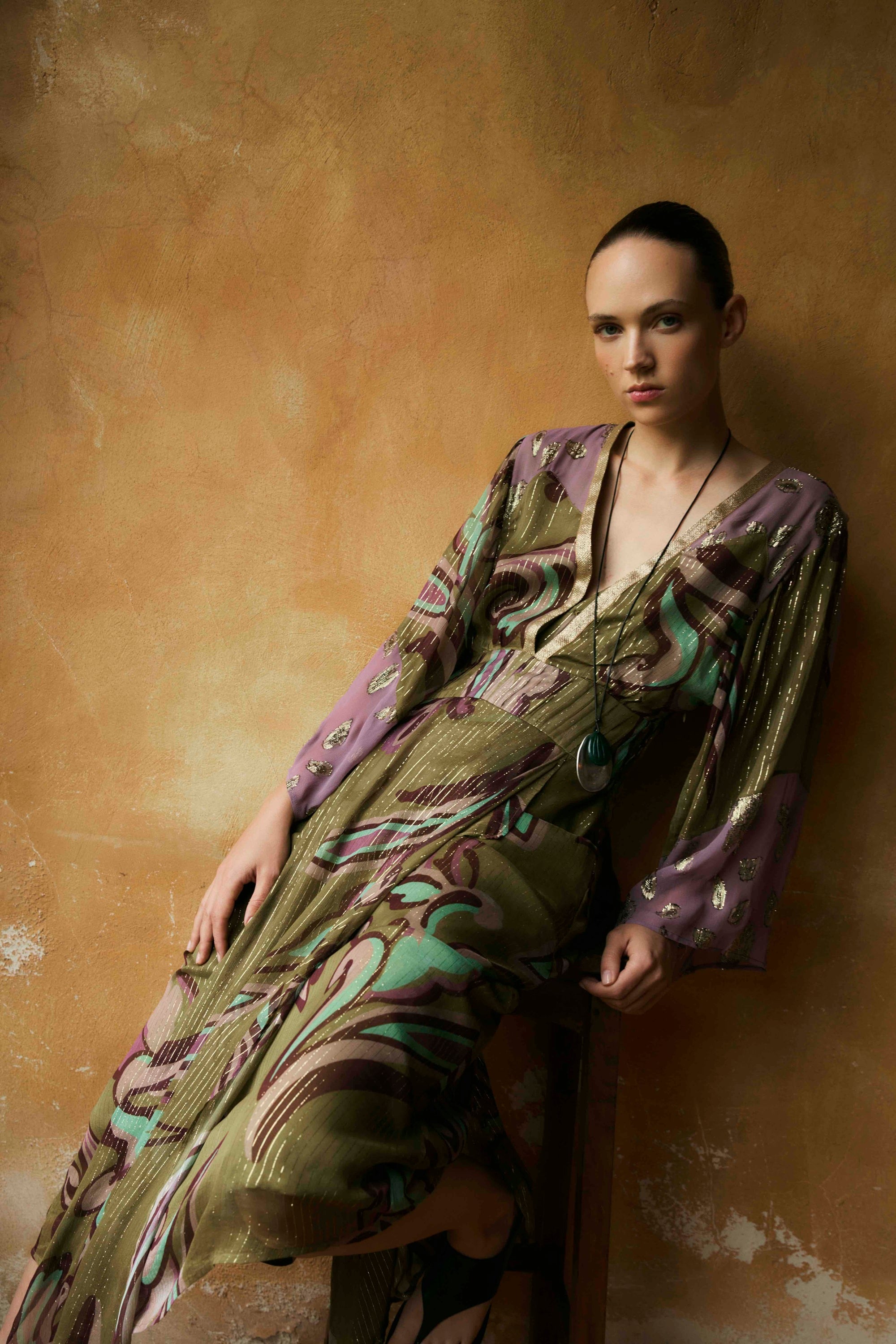 CORIANDER | Vestido Midi con Estampado Floral y detalles metálicos