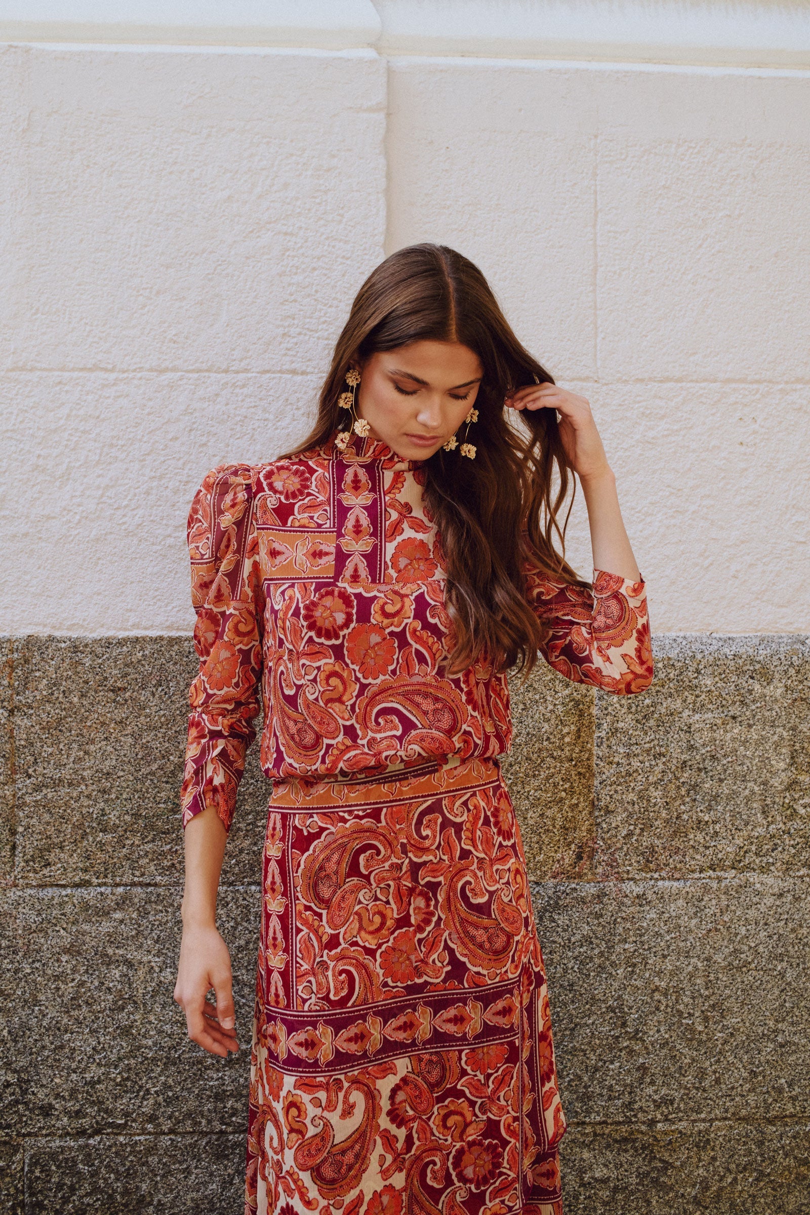 TOTAL LOOK MOSAICO GRANATE