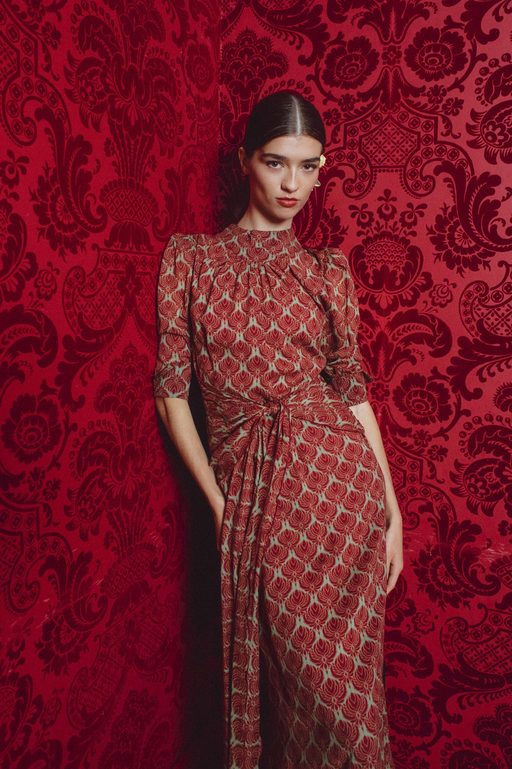 VESTIDO SAMURAI HOJAS