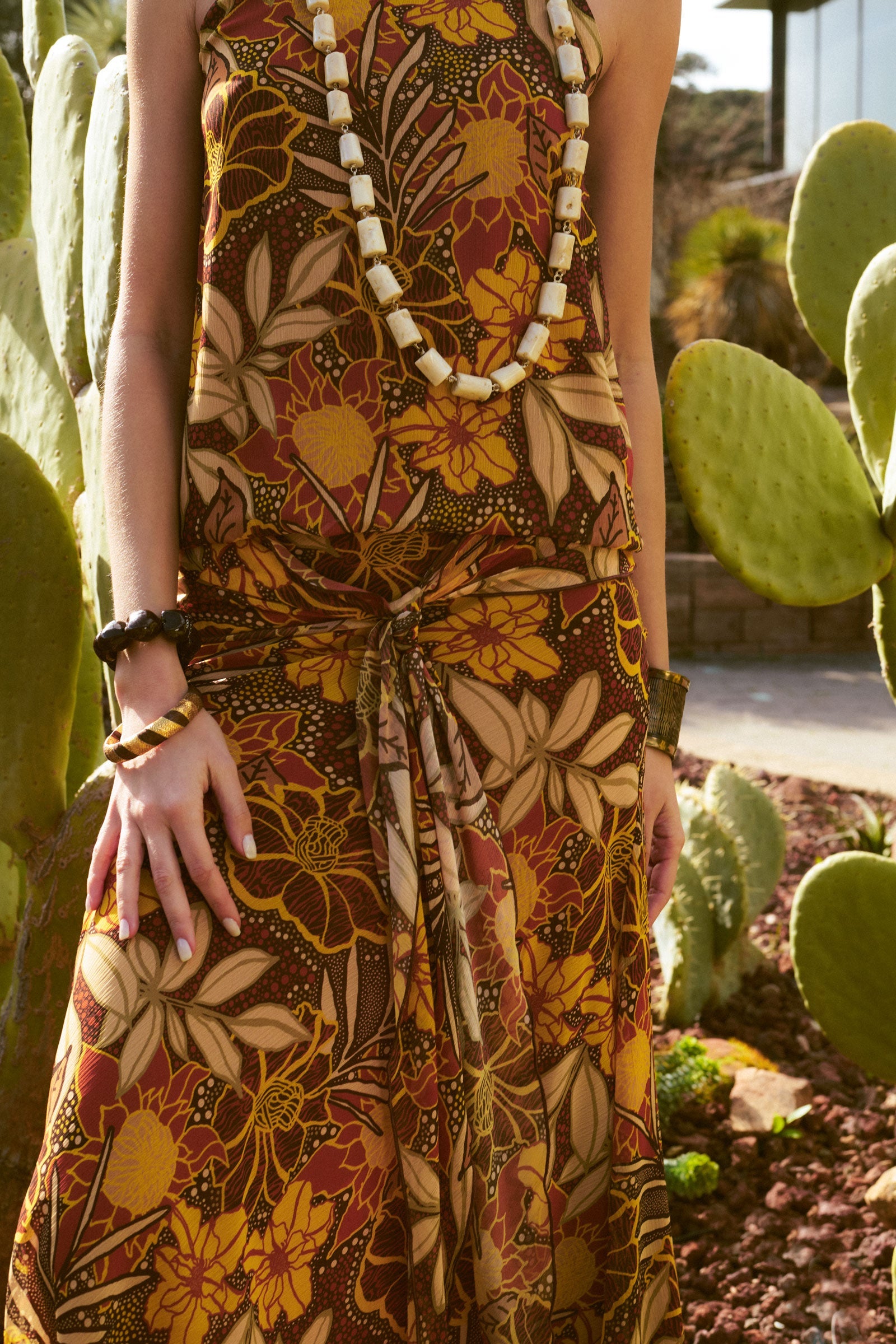 TOTAL LOOK TANGANICA MOSTAZA