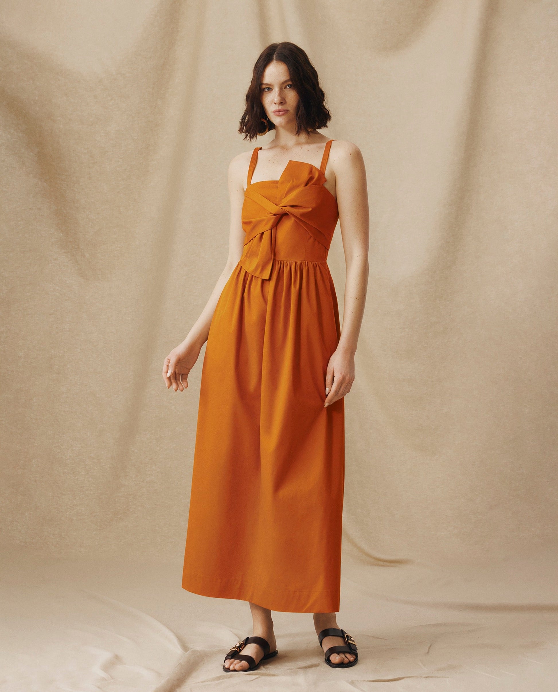 LUCILA | Vestido Midi de Algodón Naranja con Lazada Frontal