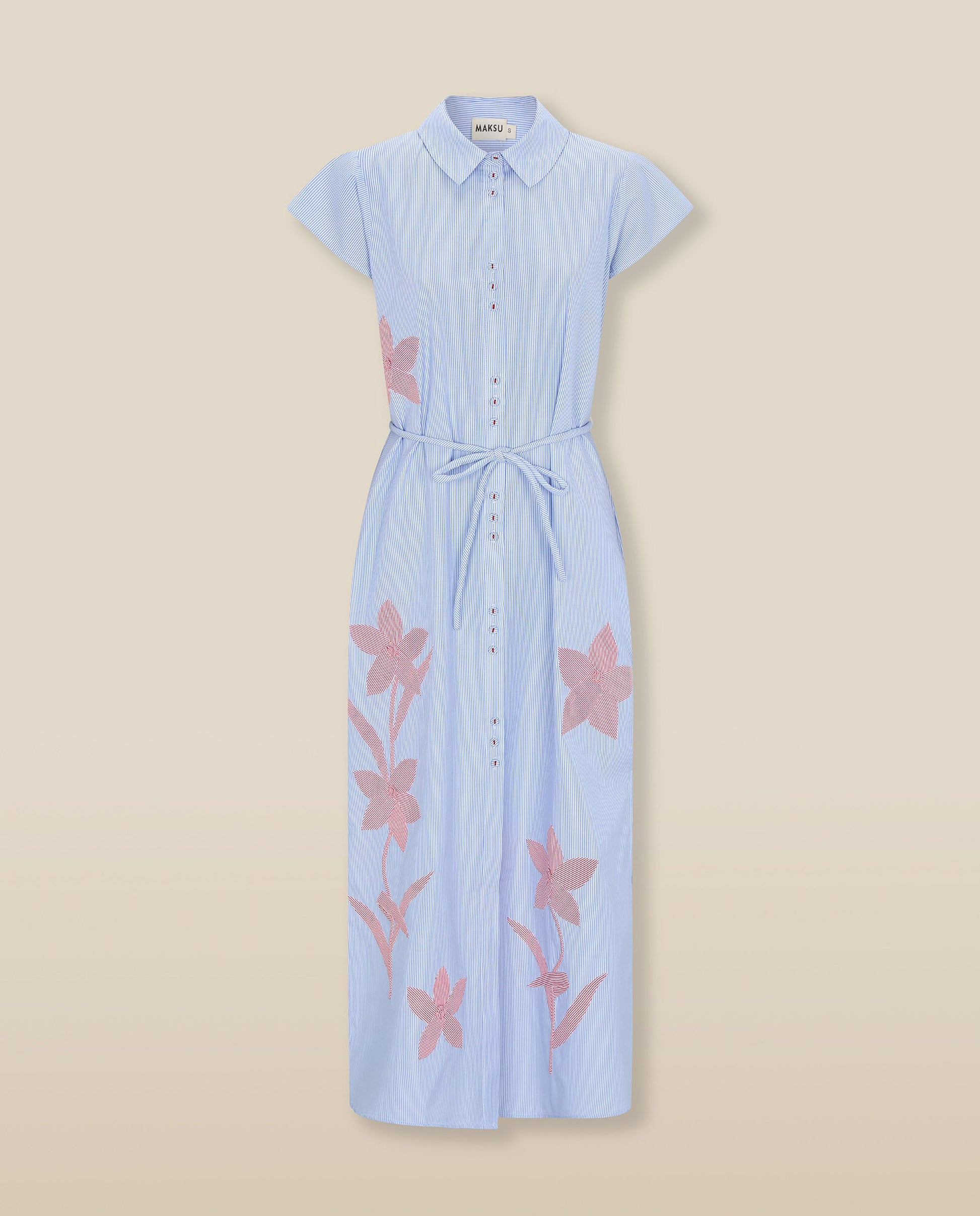 CHARU | Vestido Camisero Midi con Bordado Floral en Azul y Blanco