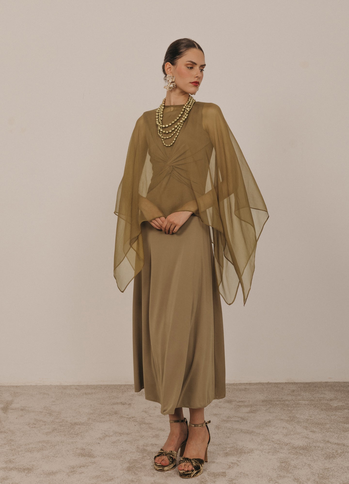 Vestido Tassia Tostado