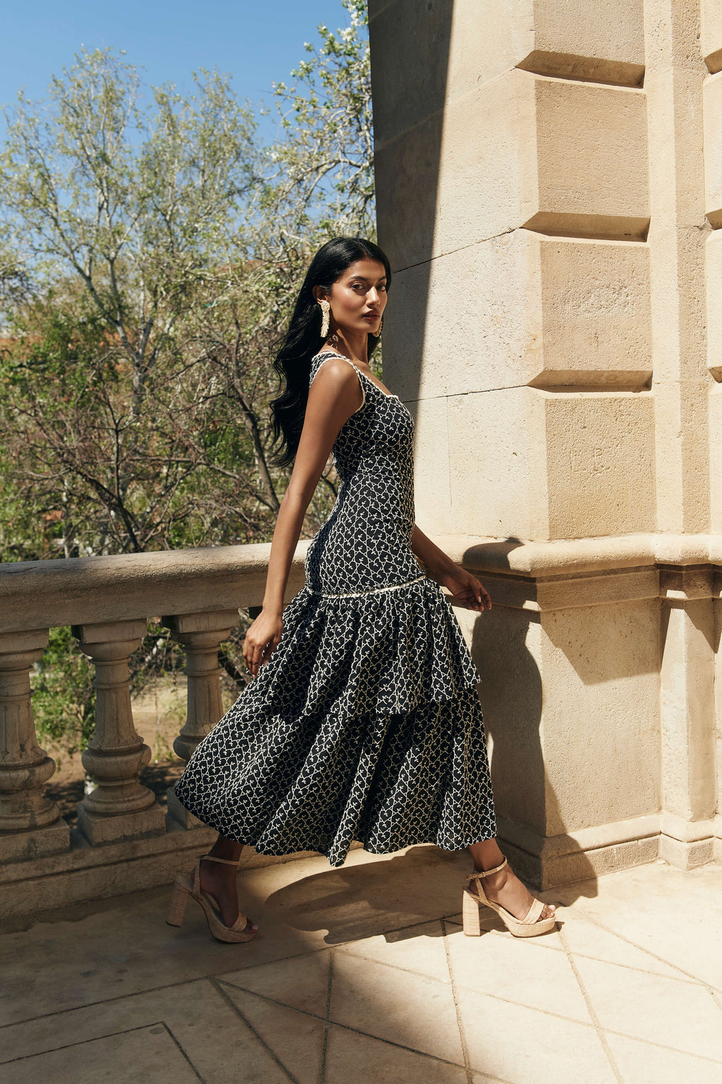 Vestido Alma Bordado Negro