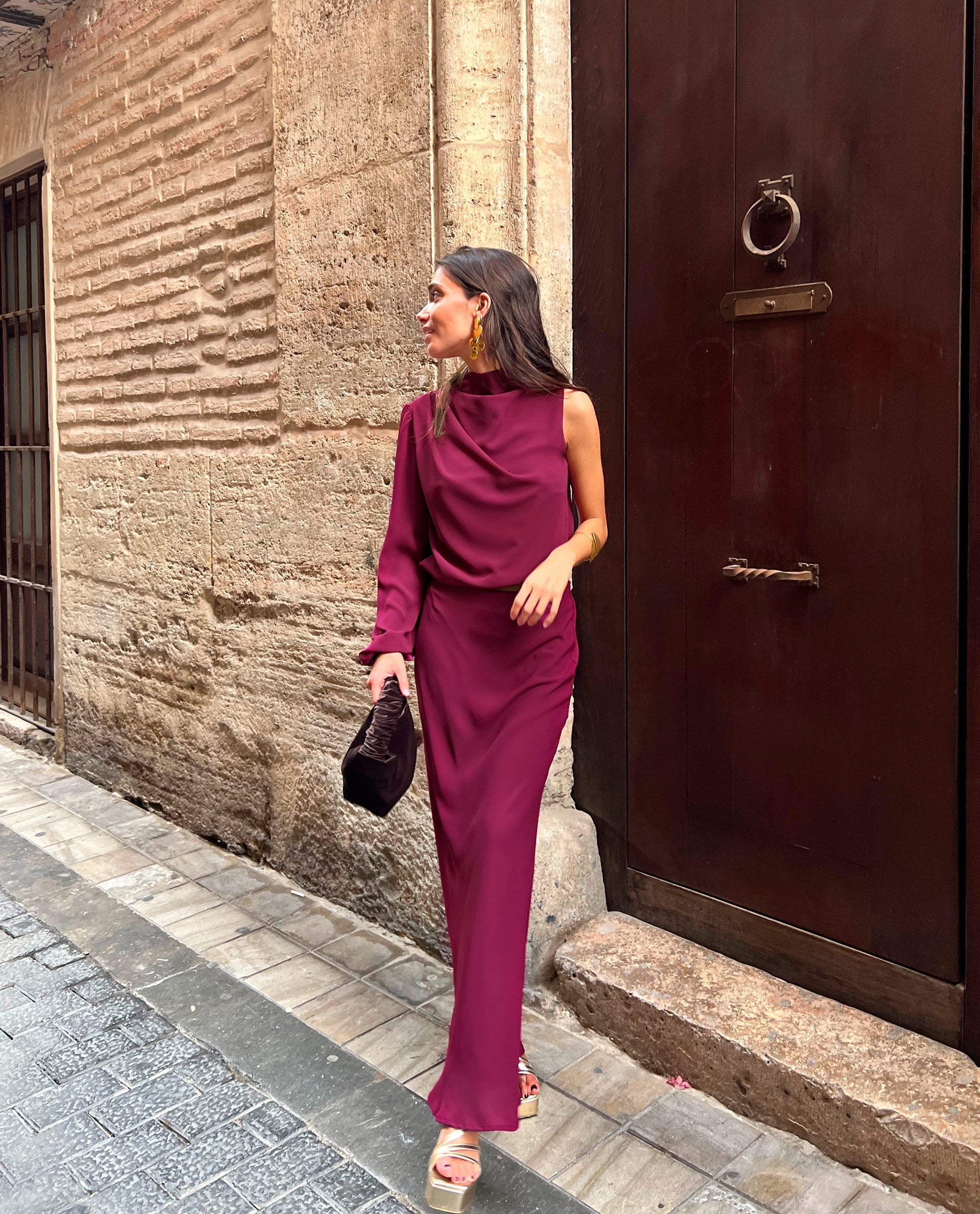 FALDA MRS. ARRIAGA · CIRUELA