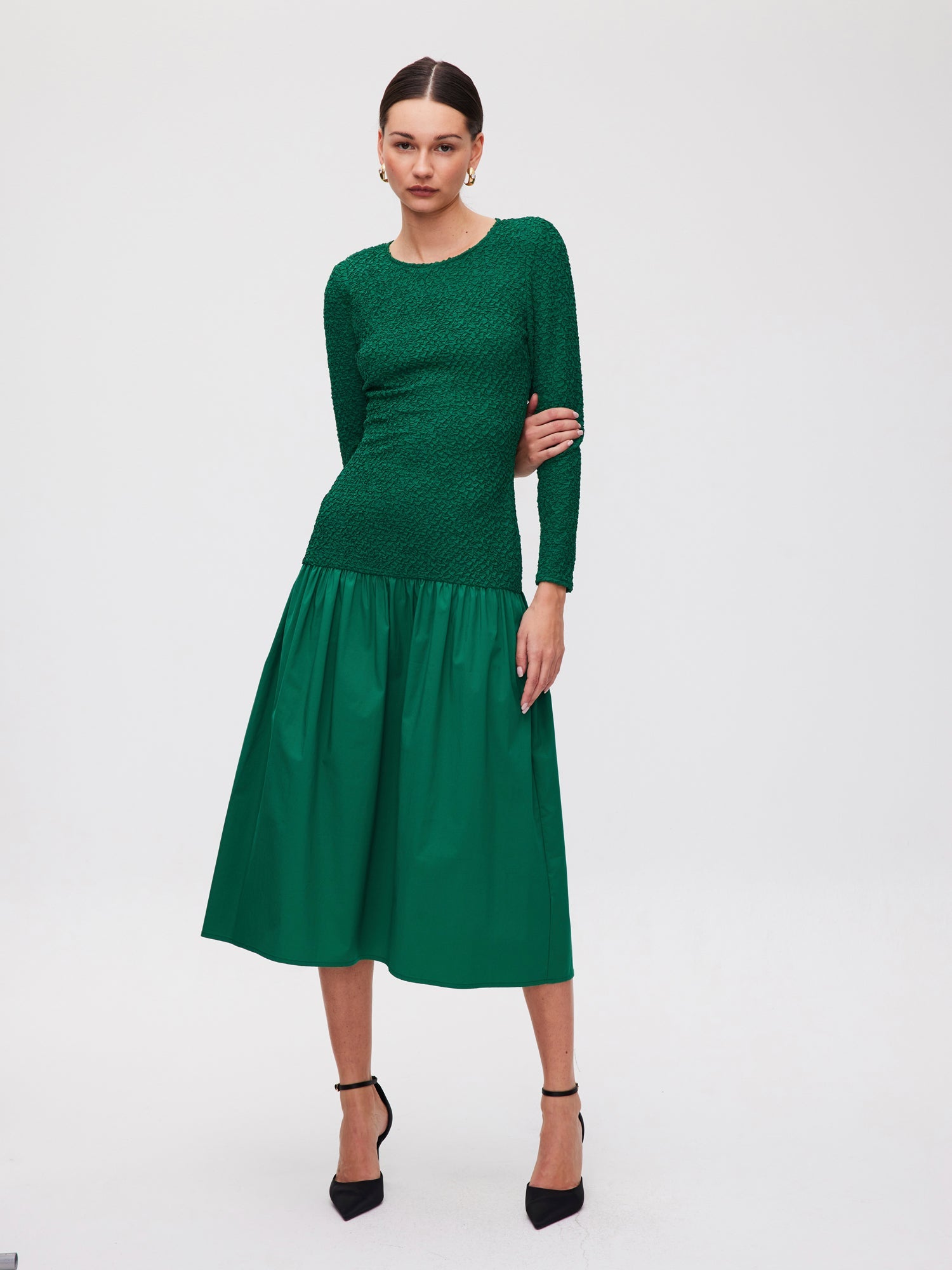 DOWNTOWN GREEN - Vestido midi combinado falda vuelo verde