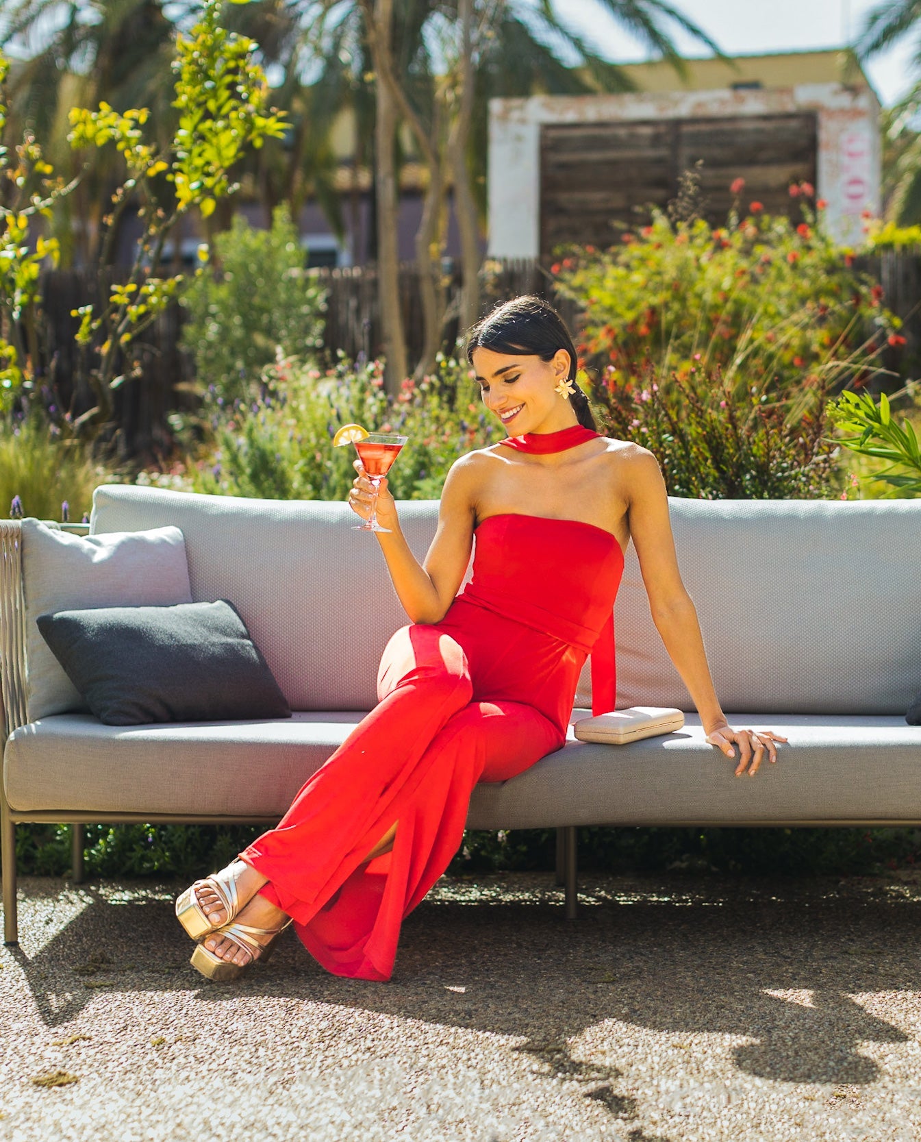 MONO MRS. BARREDA · ROJO