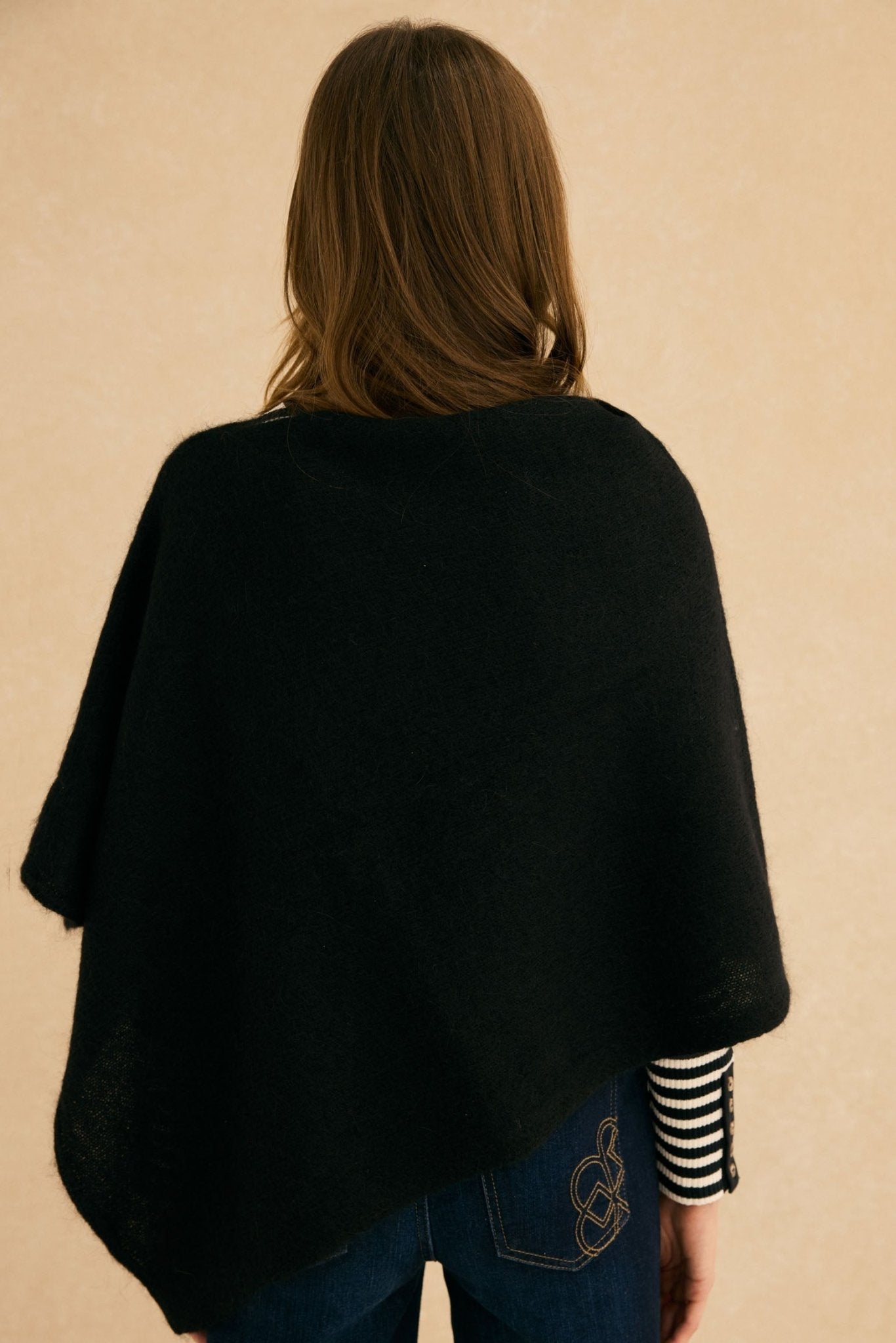 Poncho MOHAIR Negro