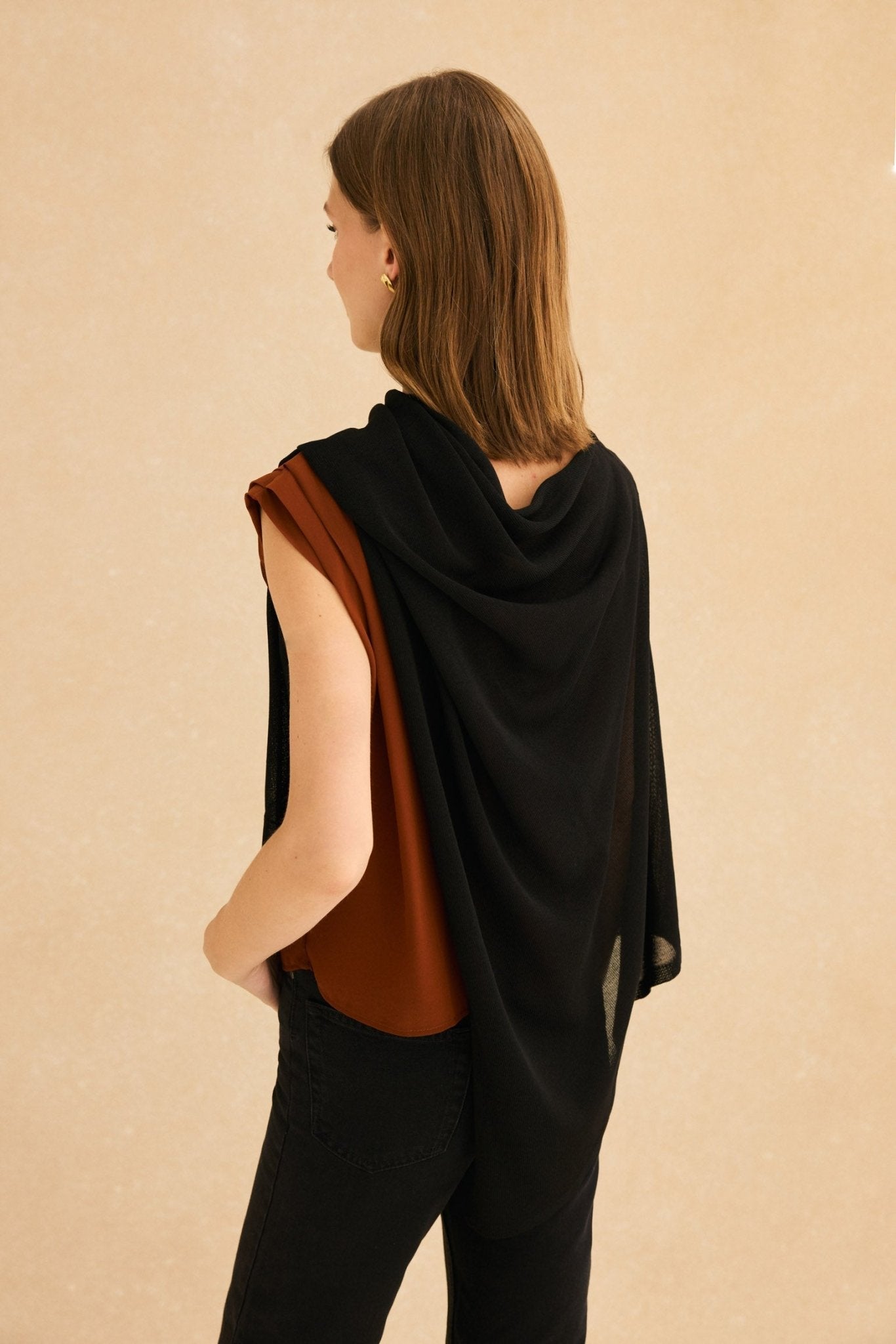 Poncho PUNTO Negro