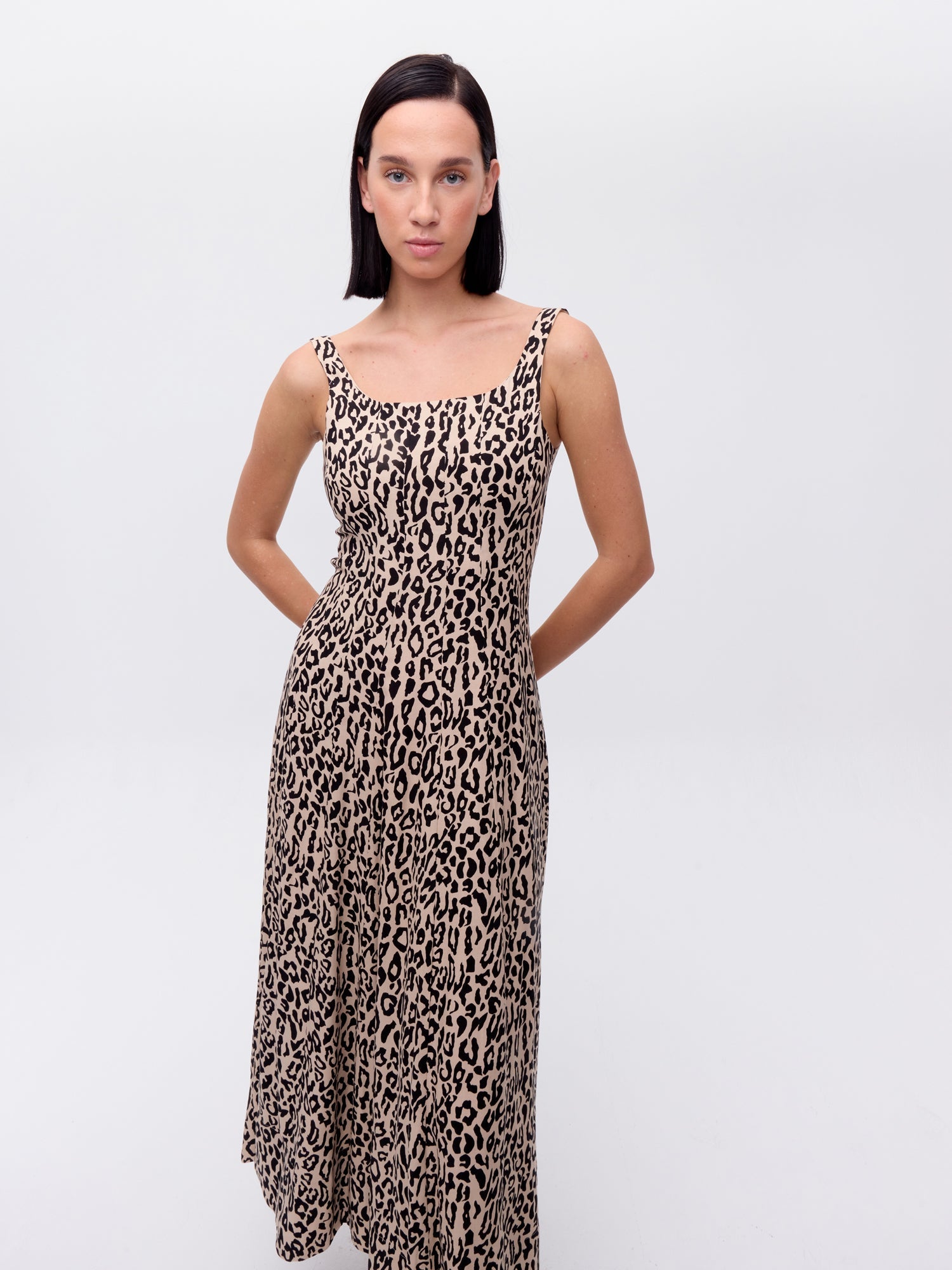 SOLSTICIO ANIMAL - Vestido corsé midi con vuelo animal print