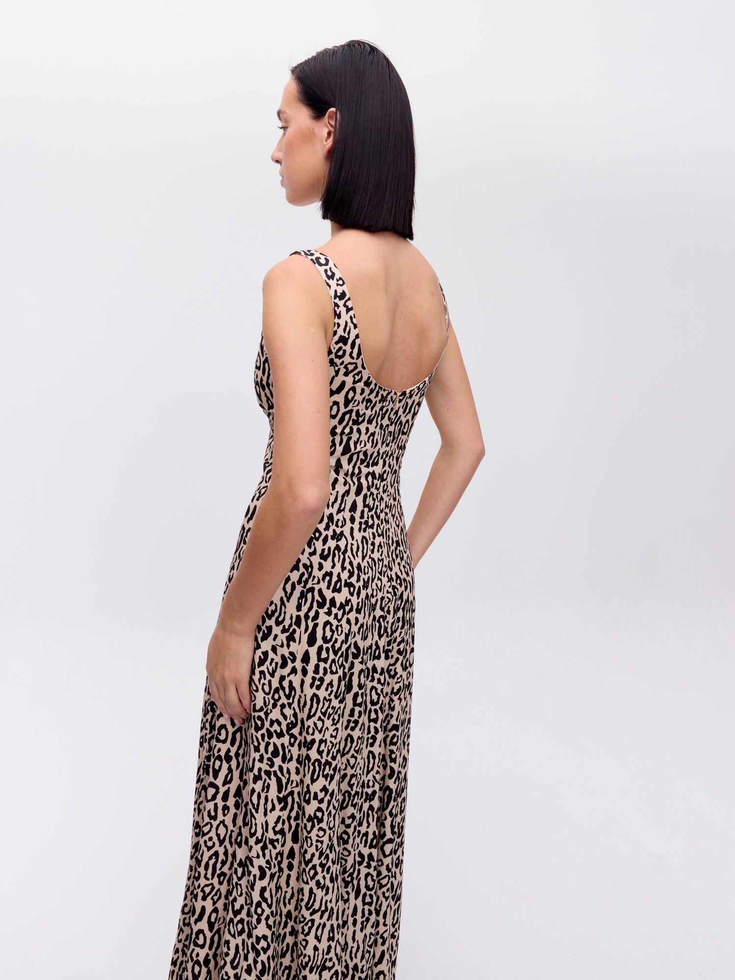 SOLSTICIO ANIMAL - Vestido corsé midi con vuelo animal print