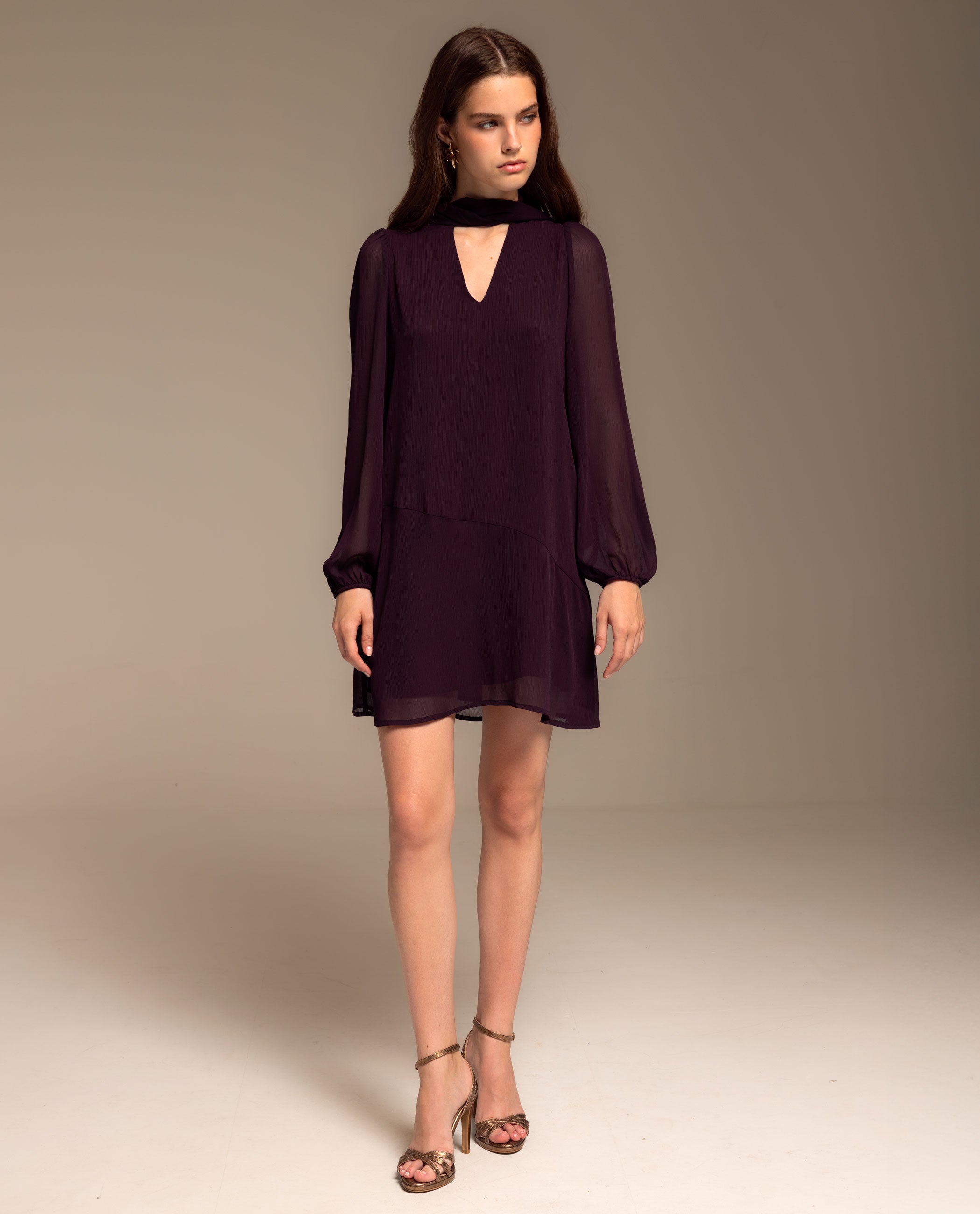 VESTIDO CAYETANA · CIRUELA