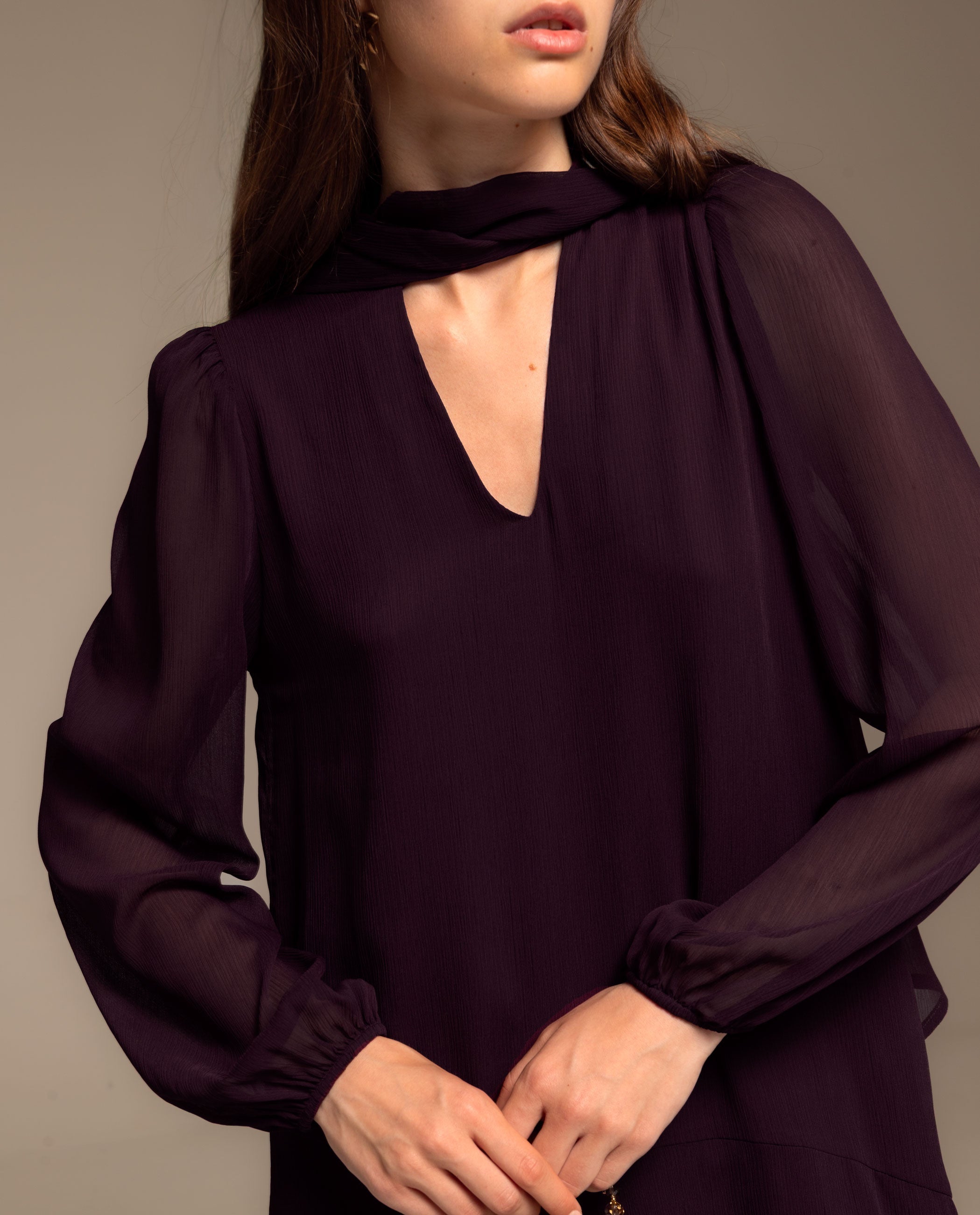 VESTIDO CAYETANA · CIRUELA