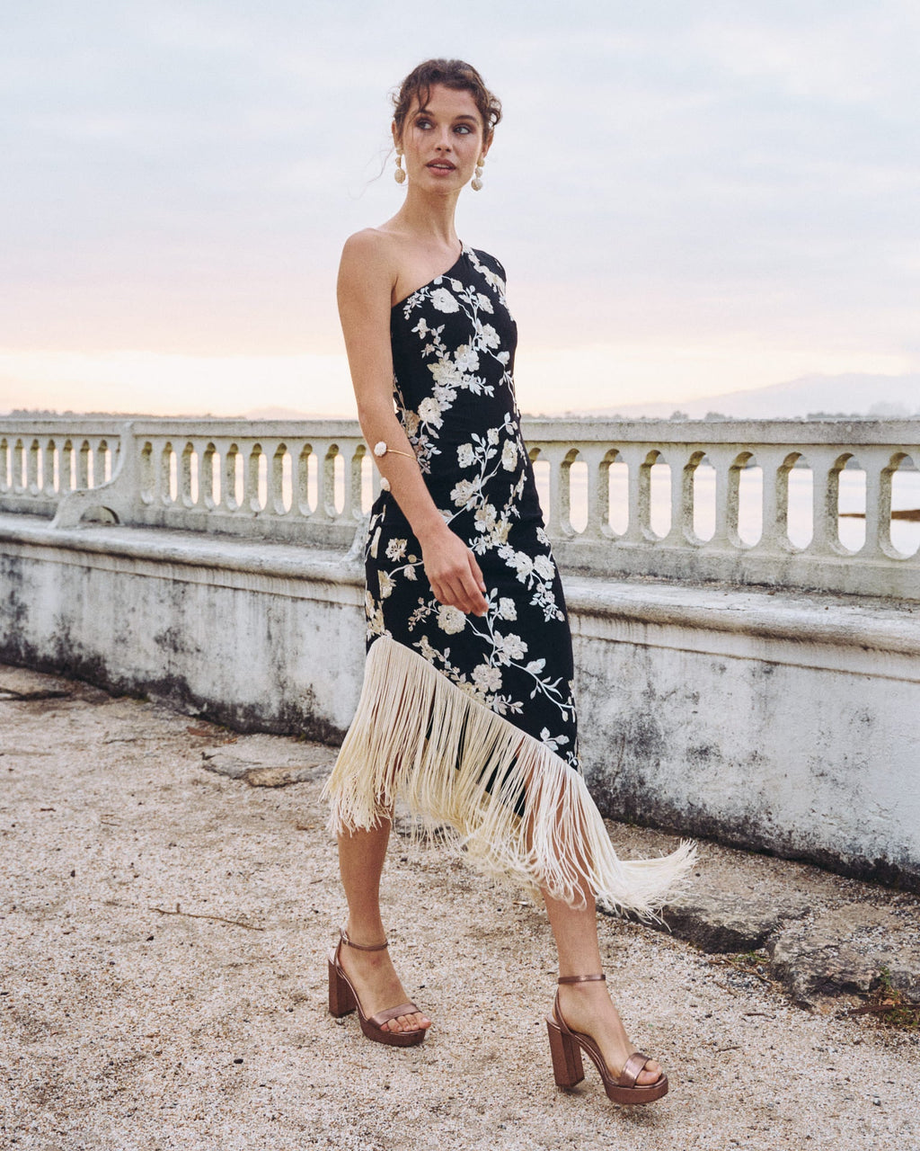 Vestido Midi Xulia Negro