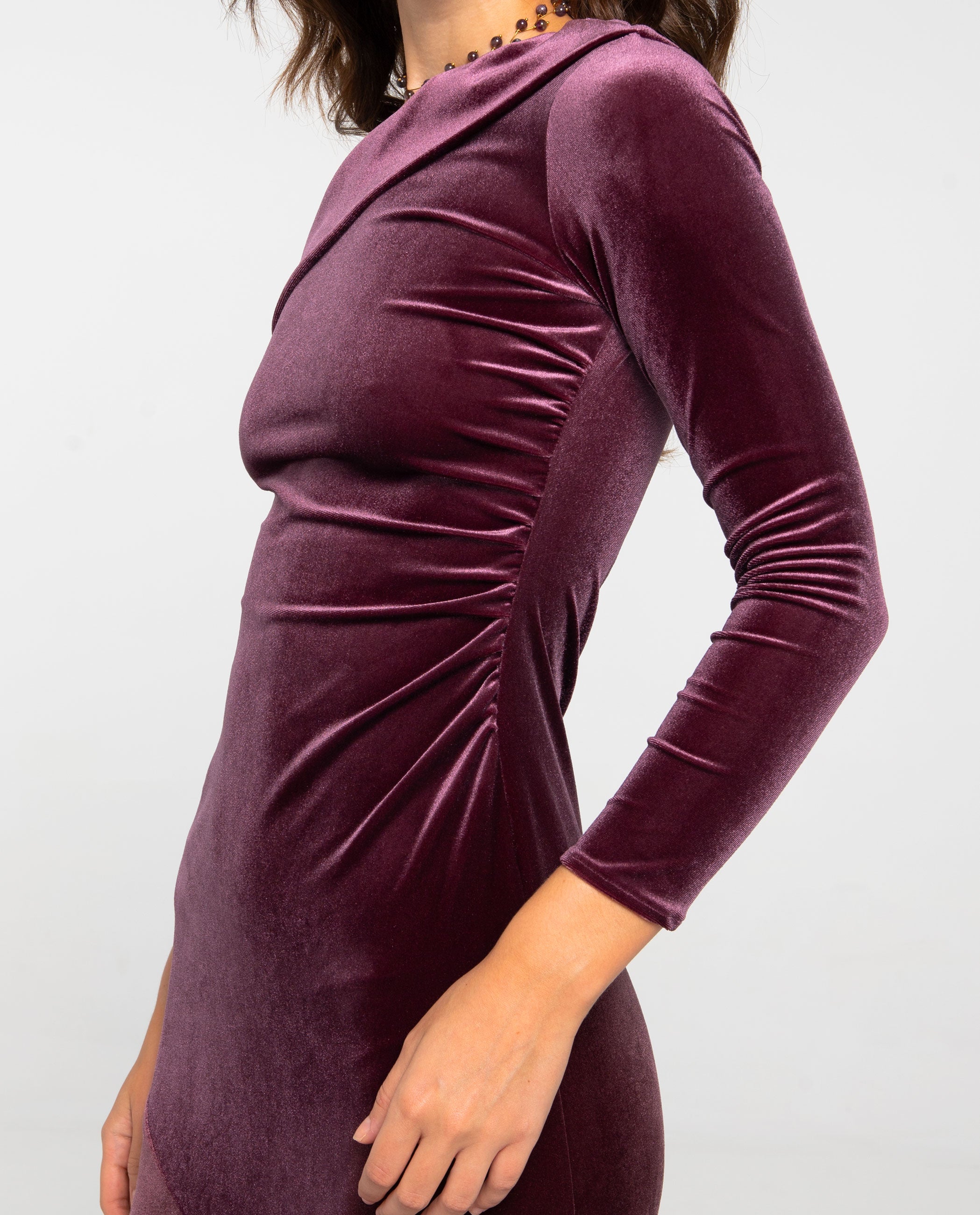 VESTIDO AURORA · CIRUELA