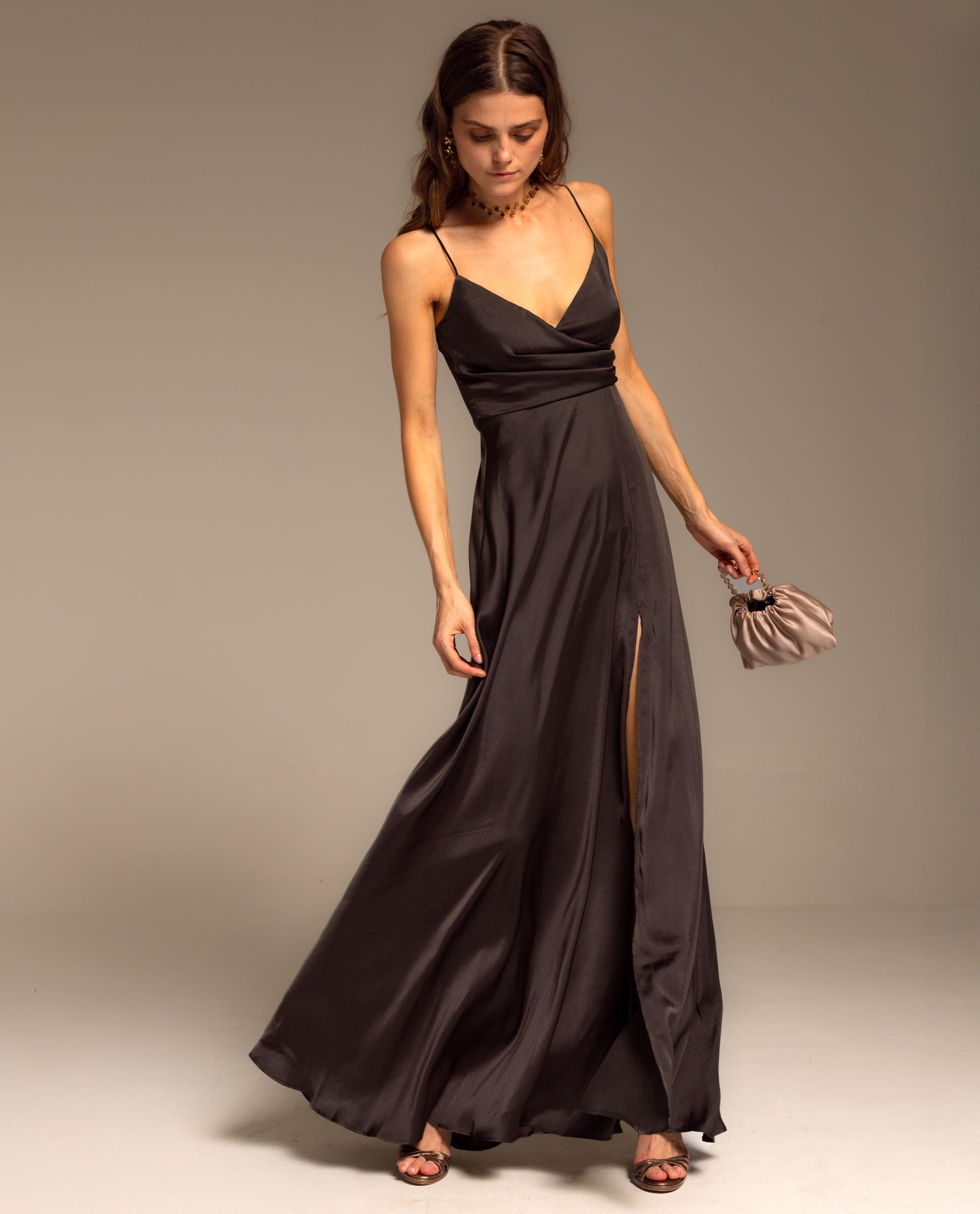VESTIDO MRS. FERREIRA · MARRÓN