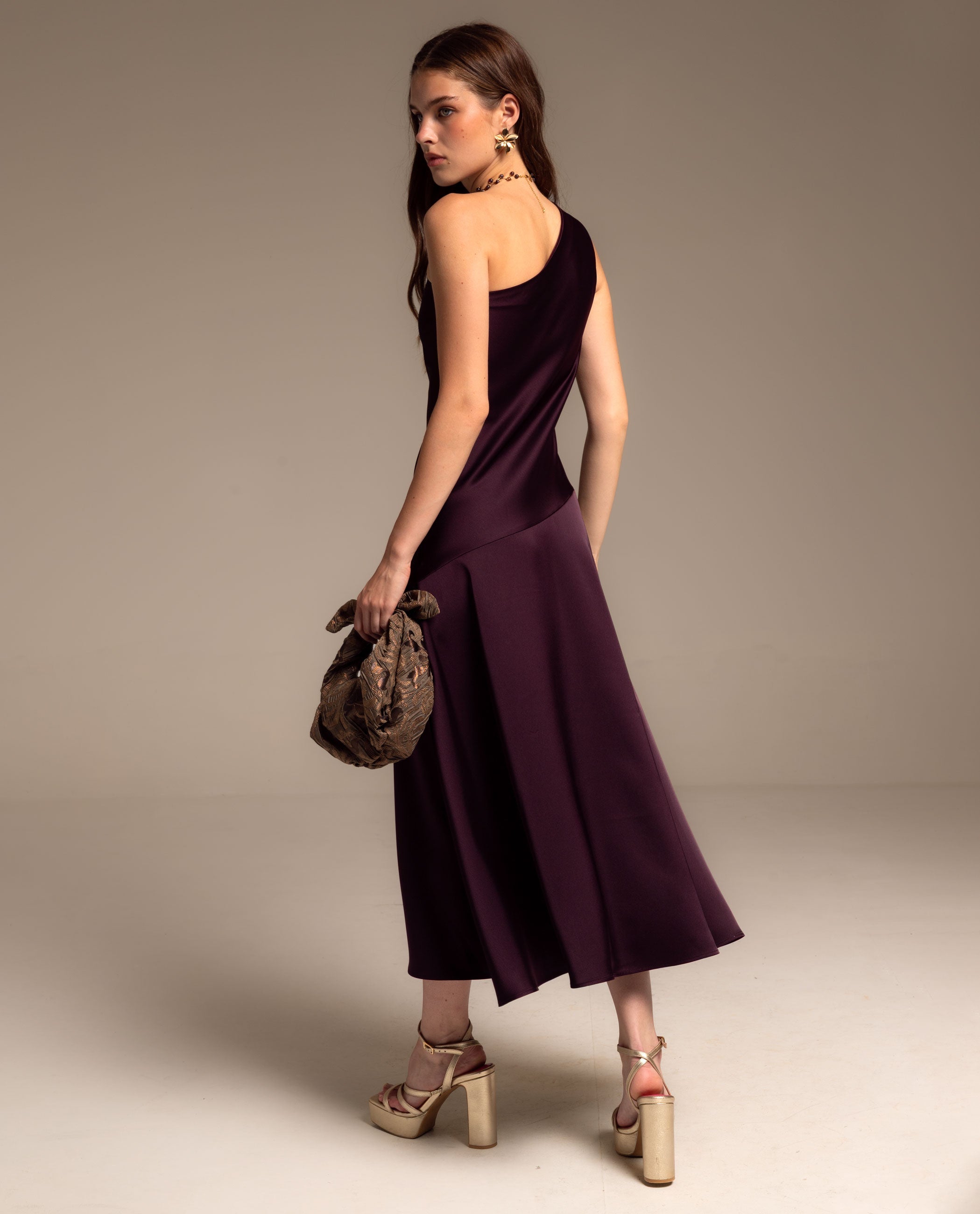 VESTIDO LEONOR · CIRUELA