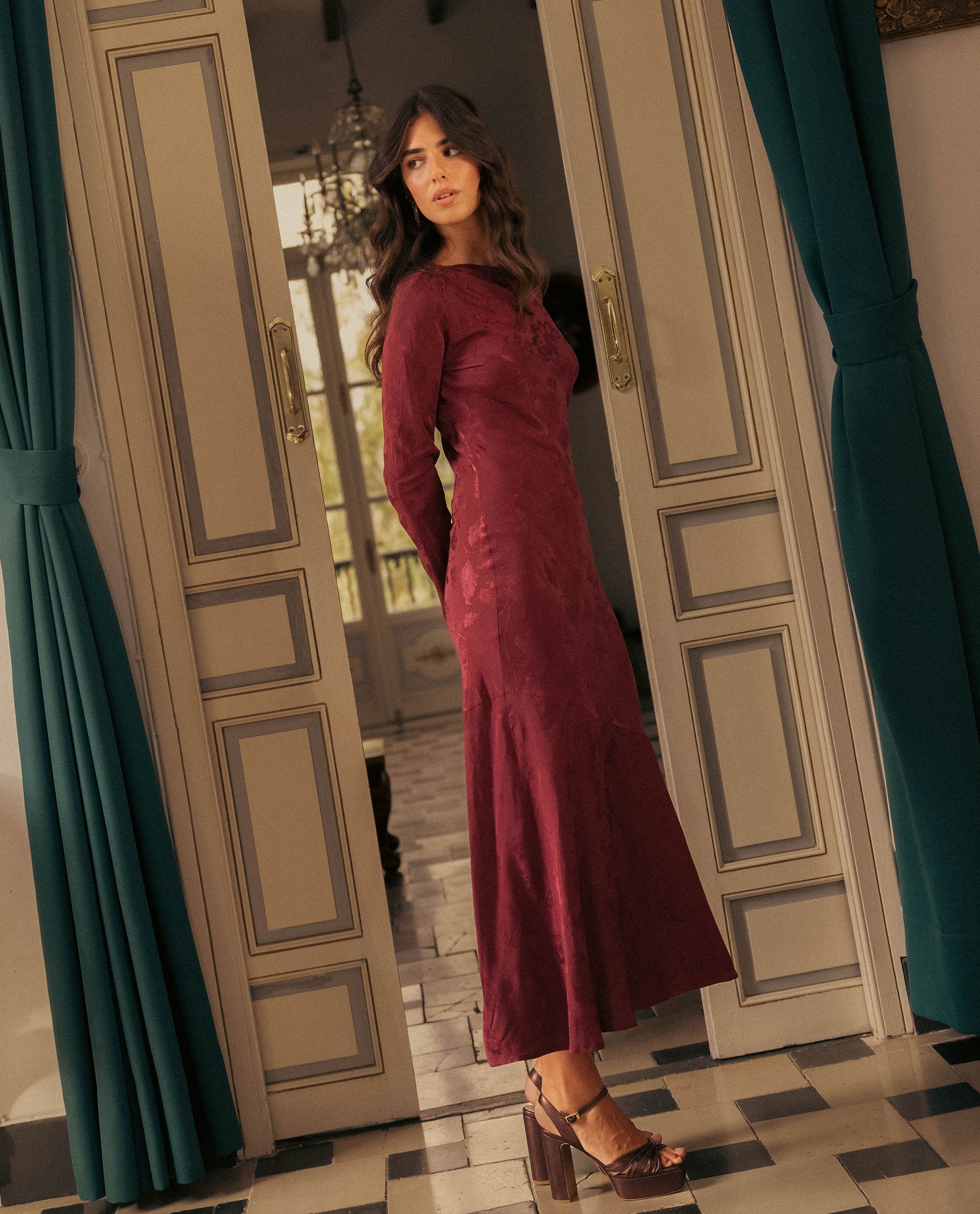 VESTIDO MANUELA · CIRUELA