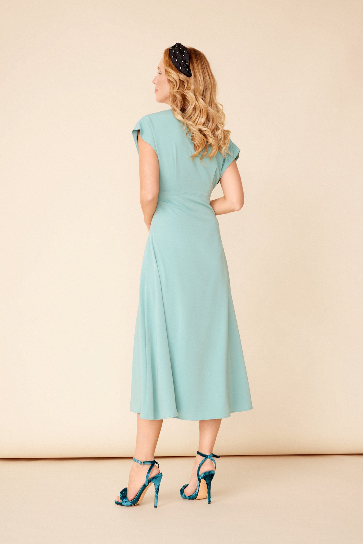 VESTIDO NORA AQUAMARINE  WISTERIA