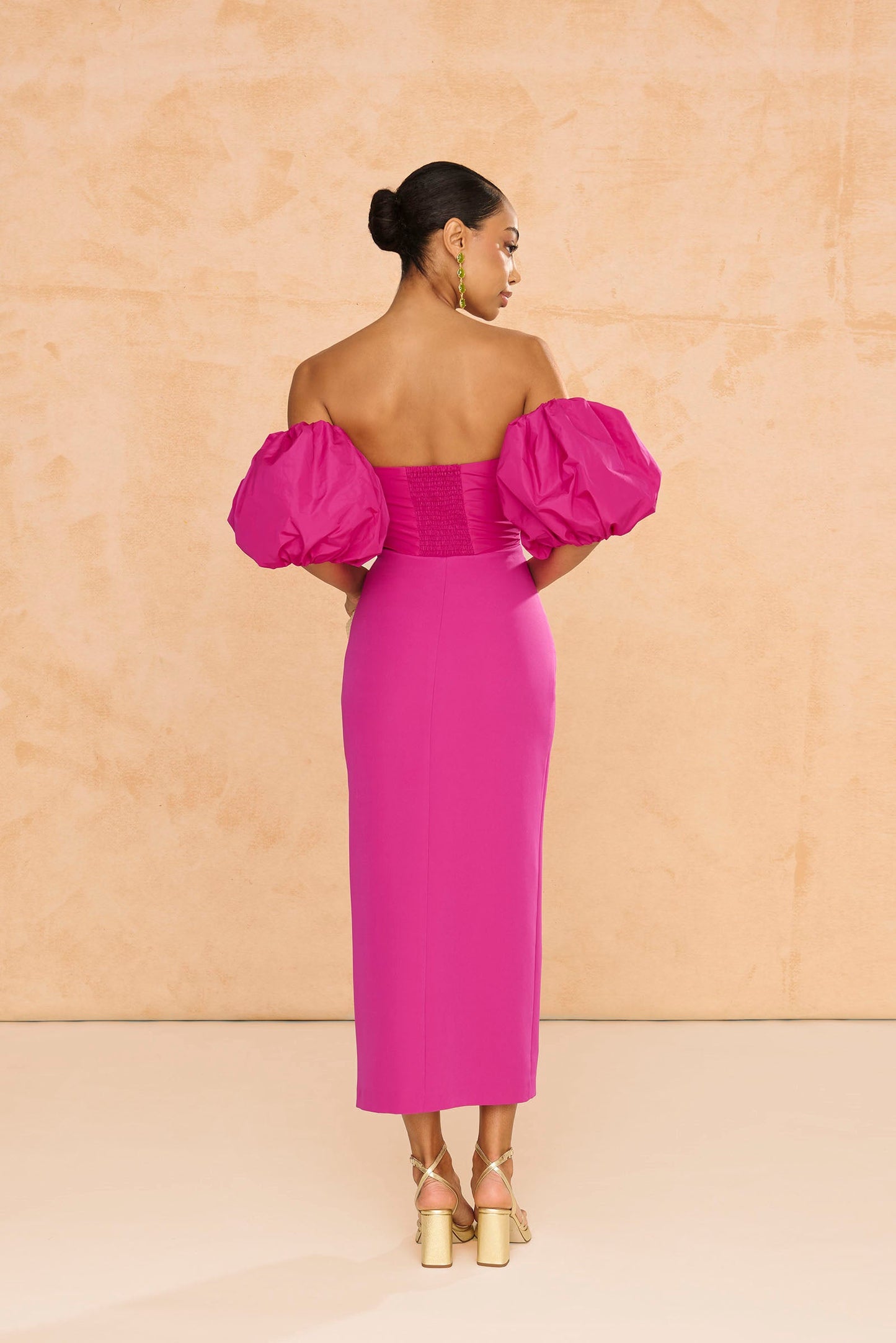 VESTIDO MIDI MANUELA FUCSIA